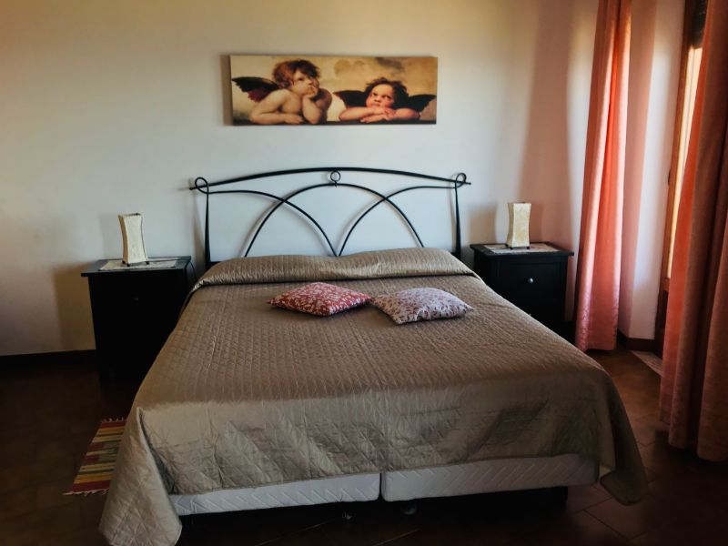 Buchen Sie die Zimmer der Villa Regina Taormina in Castelmola